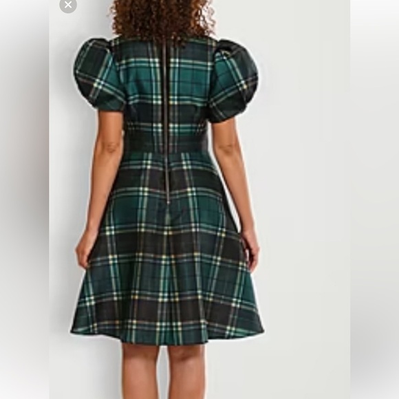 Clover and Sloan Plaid Puff Sleeve Cocktail Dress - Picture 4 of 9